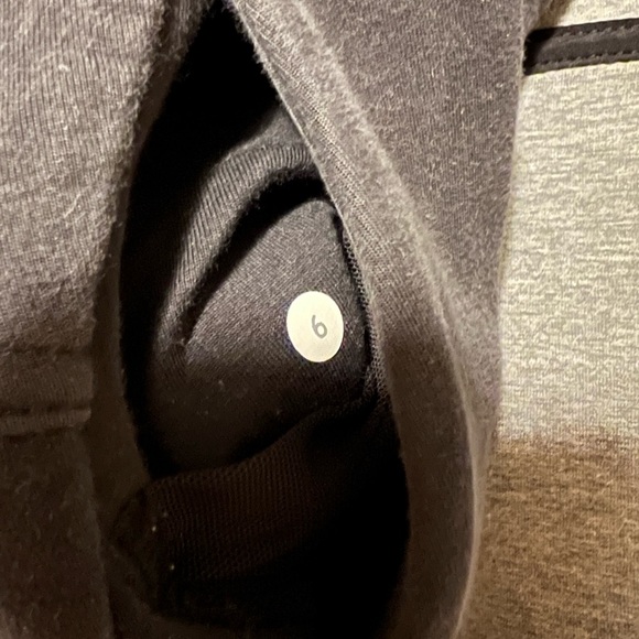 Lululemon Zip Up Jacket size 6 - Picture 7 of 10